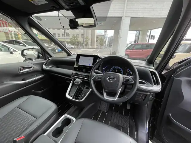 トヨタ ノア ハイブリッド S－Z 岡山県 2022(令4)年 3.8万km スパークリングブラックパールクリスタルシャイン 衝突軽減ブレーキ/レーンキープアシスト/レーダークルーズコントロール/オートマチックハイビーム/ワンオーナー/純正ディスプレイオーディオ/（Bluetooth/FM/AM/Miracast）/両側パワースライドドア/ETC/電動格納ミラー/社外フロアマット/W＋サイド＋カーテンエアバッグ