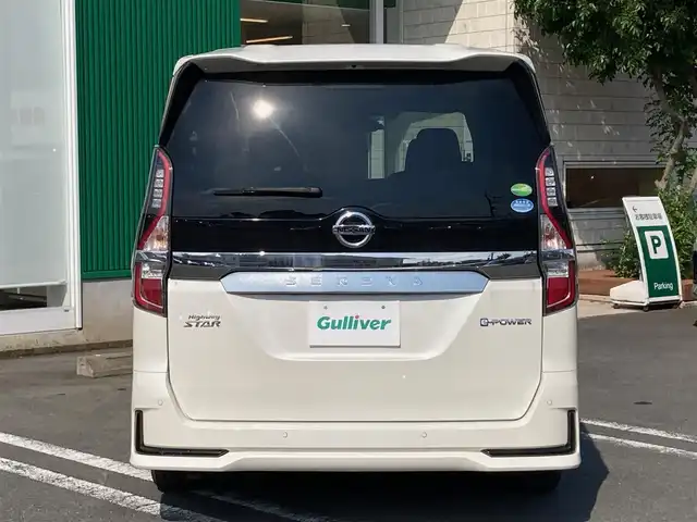 日産 セレナ e－パワー ハイウェイスター V 静岡県 2020(令2)年 4.6万km ブリリアントホワイトパール エンジンスタートストップ/スマートキー/スペアキー1本/パワーステアリング/パワーウィンドウ/寒冷地仕様/パーキングアシスト/アイドリングストップ/Wオートエアコン/クルーズコントロール/フリップダウンモニター/USB入力端子/ETC/全方位カメラ/純正10インチナビ（CD.DVD.BT.フルセグ）/3列シート/純正ドライブレコーダー前後/純正フロアマット/純正アルミホイール/ウォークスルー/両側パワースライドドア/ABS/盗難防止装置/オートライト/コーナーセンサー前後/LEDライト/W+サイドエアバック/ステアリングヒーター/社外アルミホイール車内有（スタッドレス）/エンジンスターター
