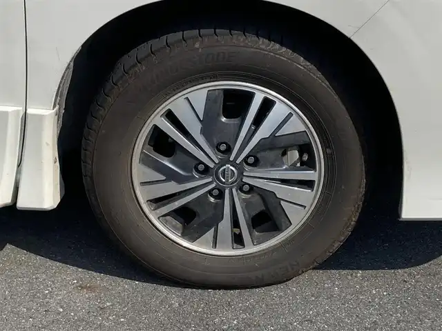 日産 セレナ e－パワー ハイウェイスター V 静岡県 2020(令2)年 4.6万km ブリリアントホワイトパール エンジンスタートストップ/スマートキー/スペアキー1本/パワーステアリング/パワーウィンドウ/寒冷地仕様/パーキングアシスト/アイドリングストップ/Wオートエアコン/クルーズコントロール/フリップダウンモニター/USB入力端子/ETC/全方位カメラ/純正10インチナビ（CD.DVD.BT.フルセグ）/3列シート/純正ドライブレコーダー前後/純正フロアマット/純正アルミホイール/ウォークスルー/両側パワースライドドア/ABS/盗難防止装置/オートライト/コーナーセンサー前後/LEDライト/W+サイドエアバック/ステアリングヒーター/社外アルミホイール車内有（スタッドレス）/エンジンスターター