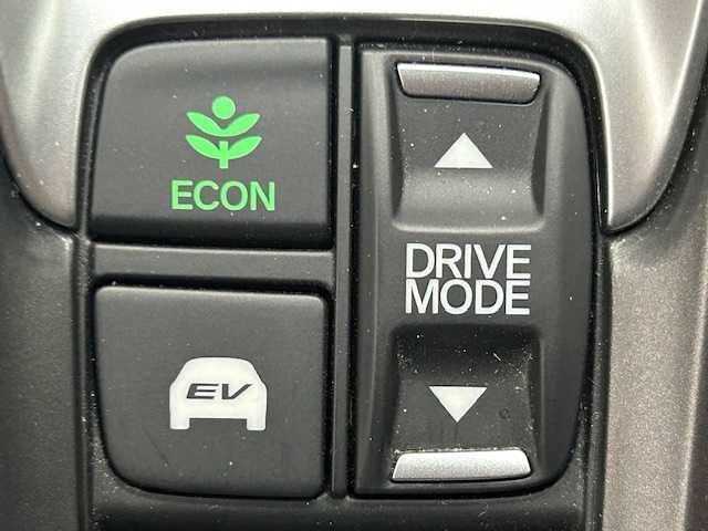 ホンダ アコード EX 宮城県 2020(令2)年 3.4万km プラチナホワイトパール 純正ナビ/バックカメラ/フルセグTV/Bluetooth/ホンダセンシング/・衝突軽減ブレーキ/・誤発進抑制機能/・後方誤発進抑制機能/・路外逸脱抑制機能/・渋滞追従機能付きアダプティブクルーズコントロール/・標識認識機能/・オートハイビーム/ブラインドスポットインフォメーション/ヘッドアップディスプレー/サンルーフ/クリアランスソナー/パドルシフト/オプションエアロ/オプションフロントグリル/TVキャンセラー付き/プッシュスタート/パワーシート/全席ヒートシーター/本革レザーシート/LEDヘッドライト/フォグランプ/オートライト/純正ビルトインETC/純正ドライブレコーダー/純正アルミホイール/純正フロアマット