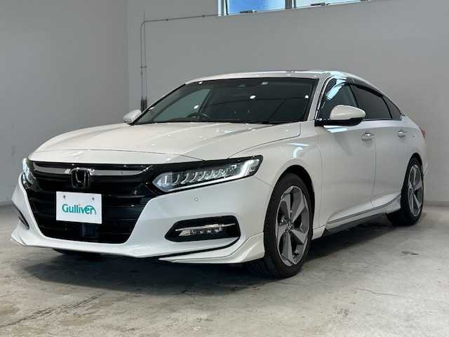 ホンダ アコード EX 宮城県 2020(令2)年 3.4万km プラチナホワイトパール 純正ナビ/バックカメラ/フルセグTV/Bluetooth/ホンダセンシング/・衝突軽減ブレーキ/・誤発進抑制機能/・後方誤発進抑制機能/・路外逸脱抑制機能/・渋滞追従機能付きアダプティブクルーズコントロール/・標識認識機能/・オートハイビーム/ブラインドスポットインフォメーション/ヘッドアップディスプレー/サンルーフ/クリアランスソナー/パドルシフト/オプションエアロ/オプションフロントグリル/TVキャンセラー付き/プッシュスタート/パワーシート/全席ヒートシーター/本革レザーシート/LEDヘッドライト/フォグランプ/オートライト/純正ビルトインETC/純正ドライブレコーダー/純正アルミホイール/純正フロアマット
