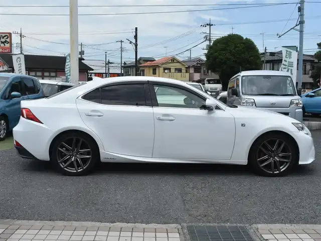 レクサス ＩＳ 300h Fスポーツ 神奈川県 2014(平26)年 6.1万km パール 純正メモリナビ/フルセグテレビ/バックカメラ/レザーシート/シートヒーター/エアーシート/クルーズコントロール/ドライブレコーダー前後/ETC/LEDヘッドライト/プッシュスタート/スマートキー/保証書/取説/ナビ説/記録(H.27.28.30.R.2.4.6)/スペアスマートキー