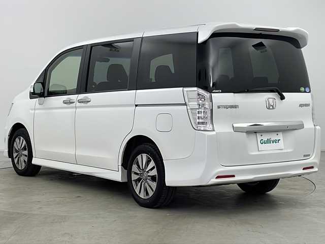 ホンダ ステップワゴン スパーダ Z 道央・札幌 2014(平26)年 11万km ホワイトオーキッドパール ・4WD/・純正SDナビ&フルセグ&CD&DVD&MSV&BT/・バックカメラ/・両側パワースライドドア/・クルーズコントロール/・社外ドライブレコーダー/・社外エンジンスターター/・社外レーダー/・純正フロアマット/・社外16インチAW付スタッドレス積込/・純正16インチAW/・パドルシフト/・革巻きステアリング/・ステアリングスイッチ/・フロントワイパーデアイサー/・オートライト/・HIDヘッドライト/・フォグランプ/・スマートキー/・スペアキー/・アイドリングストップ