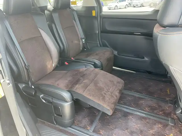 トヨタ アルファード 240S タイプゴールドⅡ 大阪府 2014(平26)年 12.7万km ブラック (株)IDOMが運営する【じしゃロン堺店】の自社ローン専用車両になります。/こちらは現金またはオートローンご利用時の価格です。自社ローンご希望の方は別途その旨お申付け下さい