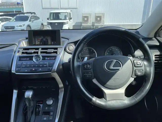 レクサス ＮＸ 200t Iパッケージ 石川県 2015(平27)年 7.4万km スターライトブラックガラスフレーク 純正メモリーナビ /フルセグTV /バックカメラ /クルーズコントロール/LEDヘッドライト /ETC /黒革シート/シートヒーター/純正アルミホイール /スマートキー /プッシュスタート /電動ミラー /パワーバックドア/オートエアコン/ドライブレコーダー