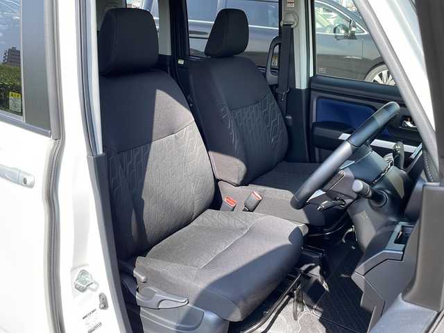 トヨタ タンク カスタムG 新潟県 2020(令2)年 5.4万km パールホワイトⅢ 4WD/社外9インチメモリナビ(X9Z)/CD/DVD/BT/フルセグテレビ/バックカメラ/ETC/ドライブレコーダー/衝突被害軽減ブレーキ/レーンキープアシスト/クルーズコントロール/両側パワースライドドア/シートヒーター /ステアリングスイッチ/コーナーセンサー/スマートキー/プッシュスタート/LEDヘッドライト/オートライト/オートハイビーム/フォグランプ/純正14インチアルミホイール