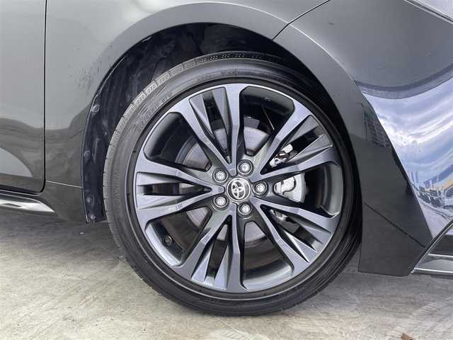 トヨタ カローラツーリング ハイブリッド ダブルバイビー 群馬県 2020(令2)年 1.9万km ブラックマイカ 純正９インチナビ　バックカメラ　レーダークルーズコントロール　レーンキープアシスト　オートマチックハイビーム　プリクラッシュセーフティ　シートヒーター　前後ドライブレコーダー　ＥＴＣ　ＬＥＤ　禁煙車