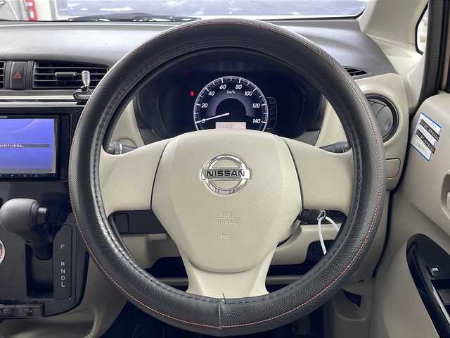 日産 デイズ J 岐阜県 2016(平28)年 6.3万km シルキーローズM 録画機能付きデジタルインナーミラー/社外ナビ/Bluetooth/ワンセグTV/CD/DVD/バックカメラ/電動格納ミラー/社外フロアマット/社外ドアバイザー/LEDヘッドライト/ダブルエアバッグ/保証書