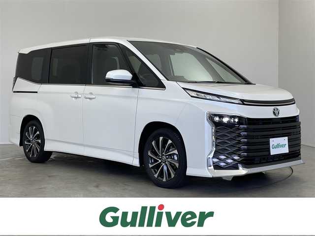トヨタ ヴォクシー S－Z 埼玉県 2025(令7)年 0.1万km未満 ホワイトパールクリスタルシャイン 登録済未使用車　純正８インチディスプレイオーディオ　バックカメラ　レーダークルーズコントロール　快適利便パッケージ　シートヒーター　ステアリングヒーター　スペアタイヤ　三眼ＬＥＤライト