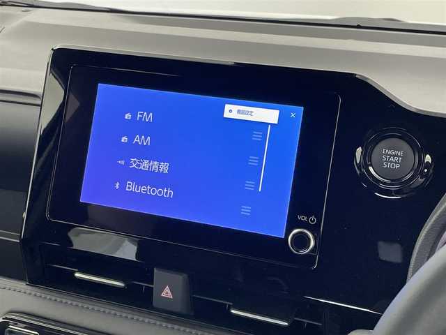 トヨタ ヴォクシー S－Z 埼玉県 2025(令7)年 0.1万km未満 ホワイトパールクリスタルシャイン 登録済未使用車　純正８インチディスプレイオーディオ　バックカメラ　レーダークルーズコントロール　快適利便パッケージ　シートヒーター　ステアリングヒーター　スペアタイヤ　三眼ＬＥＤライト