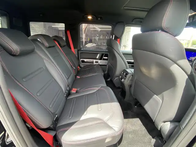 メルセデス・ベンツ ゲレンデヴァーゲン Ｇ４００ｄ AMGライン 福岡県 2022(令4)年 5.3万km オブシディアンブラック ・サンルーフ/・アダプティブクルーズコントロール/・純正HDDナビ/USB/Bluetooth/AppleCarPlay/・全方位カメラ/・黒革シート/シートヒーター/・社外前後ドライブレコーダー/・フルセグ/・ETC/・純正20AW/・プッシュスタート/・パーキングアシスト/・アイドリングストップ/・スマートキー/・スペアキー/・パワーシート/・レーンキープアシスト/・オートライト/・LEDライト/・取扱説明書/・記録簿