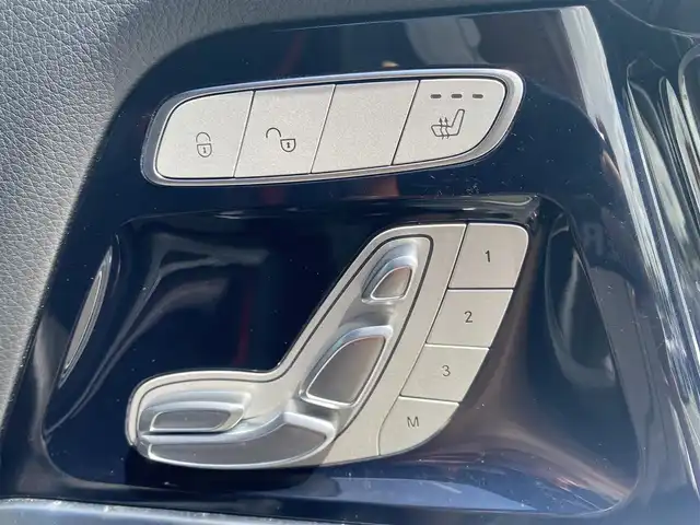 メルセデス・ベンツ ゲレンデヴァーゲン Ｇ４００ｄ AMGライン 福岡県 2022(令4)年 5.3万km オブシディアンブラック ・サンルーフ/・アダプティブクルーズコントロール/・純正HDDナビ/USB/Bluetooth/AppleCarPlay/・全方位カメラ/・黒革シート/シートヒーター/・社外前後ドライブレコーダー/・フルセグ/・ETC/・純正20AW/・プッシュスタート/・パーキングアシスト/・アイドリングストップ/・スマートキー/・スペアキー/・パワーシート/・レーンキープアシスト/・オートライト/・LEDライト/・取扱説明書/・記録簿