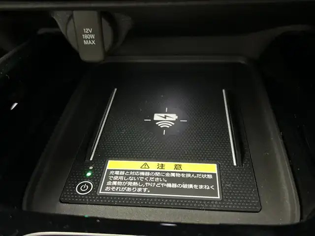 ホンダ ヴェゼル ハイブリッド e:HEV Z 三重県 2025(令7)年 0.1千km クリスタルブラックパール 登録済未使用車/純正ナビ/・AM/FM/Bluetooth/フルセグ/AndroidAuto/AppleCarPray/USB/ホンダセンシング/・ブラインドスポットインフォメーション/・車線逸脱/・衝突軽減ブレーキ/・アダプティブクルーズコントロール/前席シートヒーター/ステアリングヒーター/パワーバックドア/パドルシフト/ワイヤレスチャージャー/ETC2.0/LEDヘッドライト/ヒルディセントコントロール/電動パーキング/ハーフレザーシート/純正18インチAW