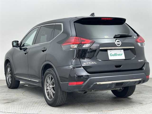 日産 エクストレイル 20Xi Vセレクション 道央・札幌 2022(令4)年 3.2万km ダイヤモンドブラック ・４WD/・純正メモリーナビゲーション(MM320D-L)/　CD/DVD/SD/フルセグ/USB/iPod/・純正フリップダウンモニター/・純正エンジンスターター/・ビルトインETC/・アラウンドビューモニター/・社外ドライブレコーダー前後（CS-91FH）/・パワーバックドア/・レーダークルーズコントロール/・前席パワーシート/・全席シートヒーター/・MTモード付AT/・プロパイロット/・エマージェンシーブレーキ/・後側方車両検知警報/・デジタルインナーミラー/・横滑り防止装置/・前後コーナーセンサー/・レーンキープアシスト/・オートライト/・オートマチックハイビーム/・LEDヘッドライト/・ヒルディセントコントロール/・オートブレーキホールド/・スマートキー/・プッシュスタート/・スペアキー１本/・保証書あり/・取説あり/・社外AW17インチ冬タイヤ積込/・社外AW18インチ夏タイヤ