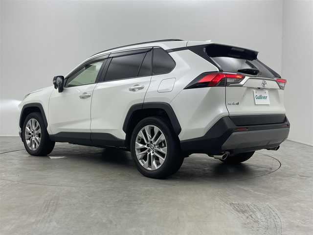 トヨタ ＲＡＶ４ G Zパッケージ 埼玉県 2020(令2)年 3万km ホワイトパールクリスタルシャイン 4WD/純正9インチSDナビ/ CD DVD フルセグTV Bluetooth HDMI/バックカメラ/パノラマルーフ/プリクラッシュセーフティ/レーンディパーチャーアラート/レーダークルーズコントロール/ブラインドスポットモニター/パワーバックドア/シートヒーター/ステアリングヒーター/LEDオートライト/スマートキー/ETC