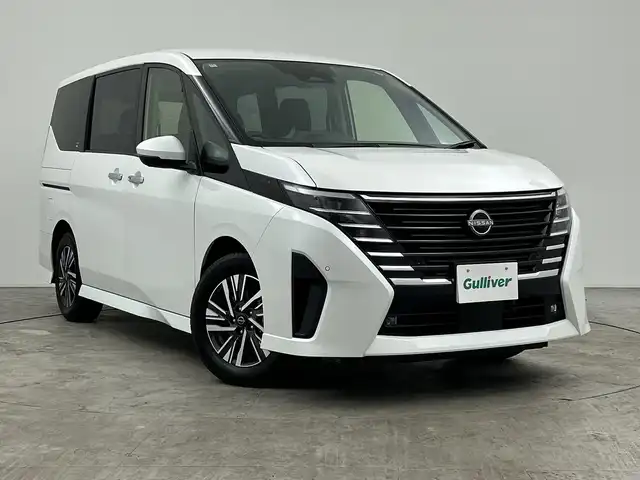 日産 セレナ e－パワー ハイウェイスター V 三重県 2024(令6)年 0.4万km プリズムホワイト 純正9インチナビ/フルセグ/全方位カメラ/プロパイロット/追従式クルーズコントロール/衝突軽減ブレーキ/レーンキープアシスト/ブラインドスポットモニター/オートハイビーム/コーナーセンサー/ＥＴＣ/ドライブレコーダー/純正16インチＡＷ/スマートキー