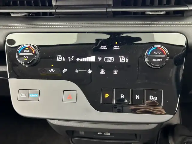 日産 セレナ e－パワー ハイウェイスター V 三重県 2024(令6)年 0.4万km プリズムホワイト 純正9インチナビ/フルセグ/全方位カメラ/プロパイロット/追従式クルーズコントロール/衝突軽減ブレーキ/レーンキープアシスト/ブラインドスポットモニター/オートハイビーム/コーナーセンサー/ＥＴＣ/ドライブレコーダー/純正16インチＡＷ/スマートキー