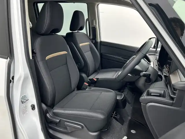 日産 セレナ e－パワー ハイウェイスター V 三重県 2024(令6)年 0.4万km プリズムホワイト 純正9インチナビ/フルセグ/全方位カメラ/プロパイロット/追従式クルーズコントロール/衝突軽減ブレーキ/レーンキープアシスト/ブラインドスポットモニター/オートハイビーム/コーナーセンサー/ＥＴＣ/ドライブレコーダー/純正16インチＡＷ/スマートキー