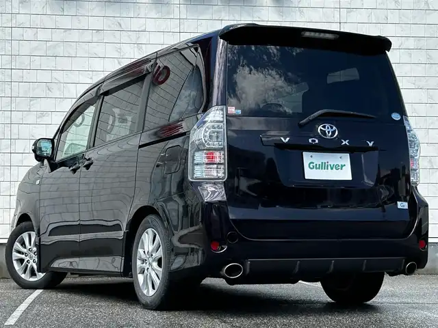 トヨタ ヴォクシー ZS G’s 富山県 2011(平23)年 7万km ボルドーマイカメタリック 純正ナビ/Bluetooth、ワンセグTV、AUX /ABS/盗難防止装置/オートライト/衝突軽減システム/プッシュスタート/スマートキー/パワーステアリング/パワーウィンドウ/ドライブレコーダー/ETC/両側パワースライドドア