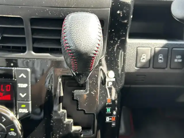 トヨタ ヴォクシー ZS G’s 富山県 2011(平23)年 7万km ボルドーマイカメタリック 純正ナビ/Bluetooth、ワンセグTV、AUX /ABS/盗難防止装置/オートライト/衝突軽減システム/プッシュスタート/スマートキー/パワーステアリング/パワーウィンドウ/ドライブレコーダー/ETC/両側パワースライドドア