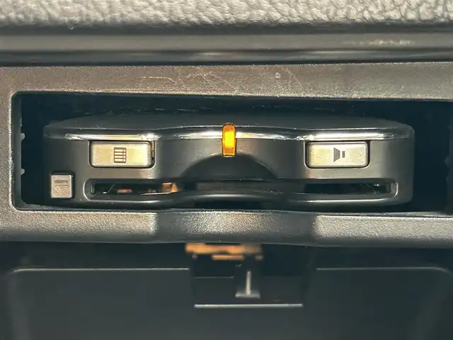 トヨタ ヴォクシー ZS G’s 富山県 2011(平23)年 7万km ボルドーマイカメタリック 純正ナビ/Bluetooth、ワンセグTV、AUX /ABS/盗難防止装置/オートライト/衝突軽減システム/プッシュスタート/スマートキー/パワーステアリング/パワーウィンドウ/ドライブレコーダー/ETC/両側パワースライドドア