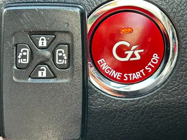 トヨタ ヴォクシー ZS G’s 富山県 2011(平23)年 7万km ボルドーマイカメタリック 純正ナビ/Bluetooth、ワンセグTV、AUX /ABS/盗難防止装置/オートライト/衝突軽減システム/プッシュスタート/スマートキー/パワーステアリング/パワーウィンドウ/ドライブレコーダー/ETC/両側パワースライドドア