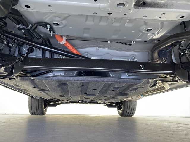 ホンダ ヴェゼル ハイブリッド e:HEV Z 栃木県 2025(令7)年 0.1千km プレミアムサンライトホワイトパール 純正9型コネクトディスプレイナビ/　フルセグTV/ＡｐｐｌｅＣａｒＰｌａｙ/　AndroidAuto/Bluetooth/置くだけ充電/ホンダセンシング/渋滞追従機能付アダプティブクルーズコントロール/トラフィックジャムアシスト/パーキングセンサーシステム/バックカメラ/ブラインドスポットインフォメーション/ハンドルヒーター/シートヒーター/ハンズフリーアクセスパワーテールゲート/　(予約クローズ機能付)/LEDシーケンシャルターンシグナルランプ/アダプティブドライビングビーム/パドルシフト/ETC2.0