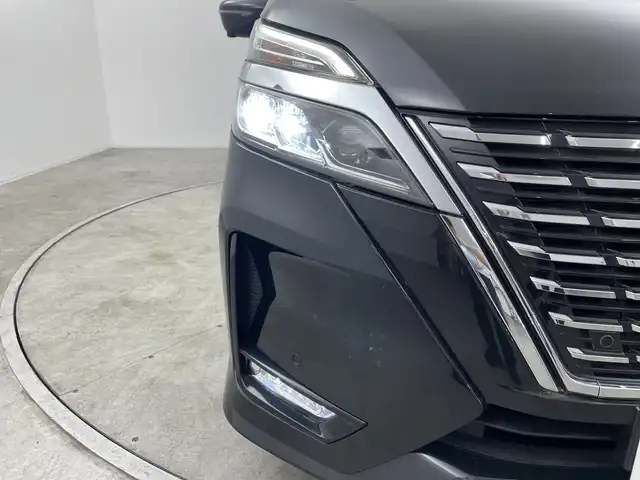 日産 セレナ ハイウェイスター V 群馬県 2021(令3)年 1.2万km ダイヤモンドブラック 純正ナビ　純正１１型後席モニター　全周囲カメラ　プロパイロット　衝突被害軽減ブレーキ　レーンアシスト　両側電動スライドドア　ＬＥＤ　ＢＳＭ　ＥＴＣ　前後ドラレコ　デジタルインナーミラー　スマートキー