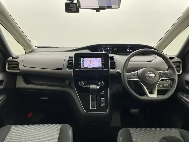 日産 セレナ ハイウェイスター V 群馬県 2021(令3)年 1.2万km ダイヤモンドブラック 純正ナビ　純正１１型後席モニター　全周囲カメラ　プロパイロット　衝突被害軽減ブレーキ　レーンアシスト　両側電動スライドドア　ＬＥＤ　ＢＳＭ　ＥＴＣ　前後ドラレコ　デジタルインナーミラー　スマートキー