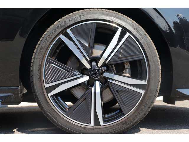 プジョー ３０８ SW GT ブルーHDi 大分県 2023(令5)年 3.1万km 黒 アクティブセーフティブレーキ/アダプティブクルーズコントロール/レーンキープアシスト/ブラインドスポットモニター/サンルーフ/純正ナビ/ＡｐｐｌｅＣａｒＰｌａｙ/Bluetooth/３６０°カメラ/ハーフレザー/シートヒーター/パワーシート/ステアリングヒーター/パドルシフト/ＬＥＤヘッドライト/オートハイビーム/純正１８インチＡＷ/ＥＴＣ/社外ドライブレコーダー