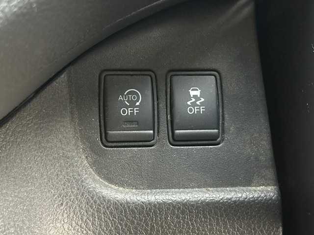 日産 セレナ HWS G S HV エアロモード 兵庫県 2015(平27)年 11万km ブリリアントシルバー 純正ナビ/フルセグ CD DVD BT MSV HDMI/社外フリップダウンモニター/アラウンドビューモニター/ガラスルーフ/エマージェンシーブレーキ/LDA/クルーズコントロール/ビルトインETC/両側パワースライド/ハーフレザーシート/ドライブレコーダー/スマートキー/スペアキー