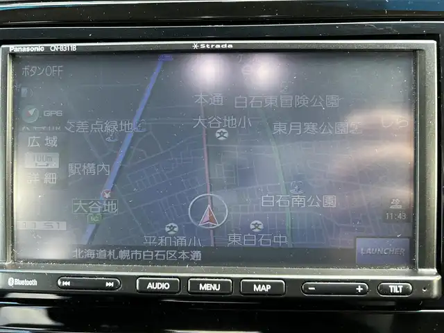 ホンダ シャトル ハイブリッド ホンダセンシング 道央・札幌 2022(令4)年 7.9万km ルナシルバーM ・4WD/・社外SDナビ（BT）/・ドアバイザー/・電動格納ミラー/・ウインカーミラー/・バックモニター/・前方ドライブレコーダー/・スマートキー/・クルーズコントロール/・プッシュスタート/・レーンキープアシスト/・ETC/・オートライト/・社外ドライブレコーダー