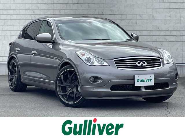 日産 スカイライン クロスオーバー 370GT FOUR Type P 群馬県 2010(平22)年 2.7万km ブレードシルバー 純正ＨＤＤナビ　/フルセグ　/全周囲カメラ　/Ｂｌｕｅｔｏｏｔｈ　/前席パワーシート　/前席シートヒーター　/レザーシート　/ＲＡＹＳホイール　/シートセットポジションメモリー　/純正ＥＴＣ　/電動格納ミラー　/４ＷＤ/ステアリングスイッチ