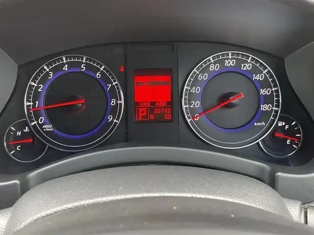 日産 スカイライン クロスオーバー 370GT FOUR Type P 群馬県 2010(平22)年 2.7万km ブレードシルバー 純正ＨＤＤナビ　/フルセグ　/全周囲カメラ　/Ｂｌｕｅｔｏｏｔｈ　/前席パワーシート　/前席シートヒーター　/レザーシート　/ＲＡＹＳホイール　/シートセットポジションメモリー　/純正ＥＴＣ　/電動格納ミラー　/４ＷＤ/ステアリングスイッチ