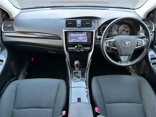トヨタ プレミオ 1．8X Lパッケージ 鹿児島県 2018(平30)年 3.4万km ダークレッドマイカM 純正ＳＤナビ/　　CD/DVD/BT/ワンセグ/バックカメラ/クリアランスソナー/LEDヘッドライト/純正16インチアルミホイール/ステアリングスイッチ/オートマチックハイビーム/オートライト/オートエアコン/スマートキー