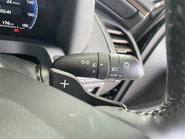 トヨタ ヴェルファイア ハイブリット Z プレミア 三重県 2023(令5)年 1.9万km ブラック 登録時18892km/ワンオーナー/禁煙車/純正T-connectナビ/・Ｂｌｕｅｔｏｏｔｈ・フルセグ・carplay・Miracast・AM/FM/トヨタセーフティセンスシステム/・プリクラッシュセーフティシステム/・フロントクロストラフィックアラート/・ブラインドスポットモニター/・プロアクティブドライビングアシスト/・レーンディパーチャーアラート/・レーダークルーズコントロール/・前後コーナーセンサー/全席シートヒーター・ベンチレーション/全席パワーシート/ワイヤレス充電/純正フリップダウン/前後ドラレコ/左右独立ムーンルーフ/パーキングアシスト/ヘッドアップディスプレイ/AUTOライト・ハイビーム・ワイパー/デジタルインナーミラー/パドルシフト/両側パワースライドドア/三眼LEDヘッドライト/ビルドインETC2.0