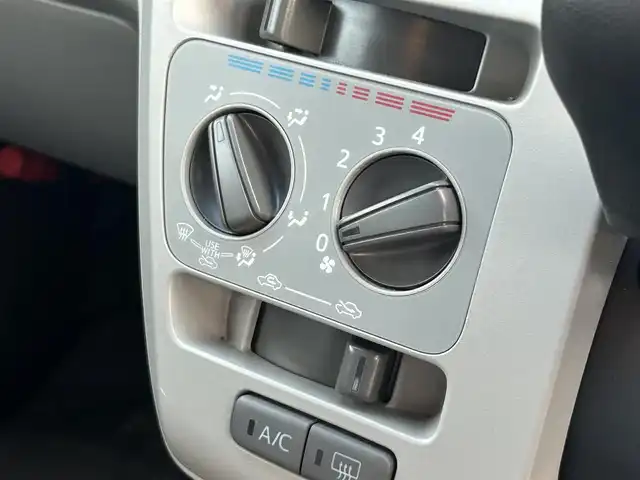 ダイハツ ミラ イース X SAⅢ 福岡県 2017(平29)年 3.3万km パールホワイトⅢ 純正７型SDナビ(フルセグTV/CD/DVD/BT)/バックカメラ/ドラレコ/スマートアシストIII/純正LEDヘッドライト/コーナーセンサー/純正フロアマット