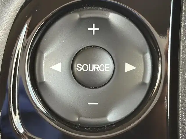 ホンダ Ｎ ＢＯＸ スラッシュ X 兵庫県 2015(平27)年 8万km プレミアムディープモカパール (株)IDOMが運営する【じしゃロン神戸名谷店】の自社ローン専用車両になりますこちらは現金またはオートローンご利用時の価格です。自社ローンご希望の方は別途その旨お申付け下さい。//登録時走行距離/　　　　　　　79443キロ/純正ナビ/バックカメラ/地デジ/合皮シート/シートヒーター/クルーズコントロール/置くだけ充電/スペアキー×１/ETC/新車時整備手帳/　　【保証書】/取扱説明書/