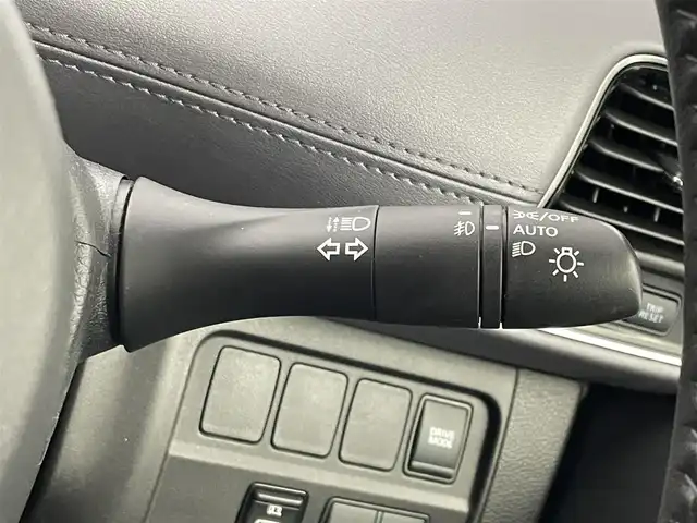 日産 セレナ e－パワー ハイウェイスター V 埼玉県 2022(令4)年 4.5万km ブリリアントホワイトパール 2トーン プロパイロット　純正１０インチナビ　フリップダウンモニター　フリップダウンモニター　ＢＳＭ　ビルトインＥＴＣ　ドライブレコーダー　レーダークルーズコントロール　インテリジェントルームミラー　ＨＤＭＩ