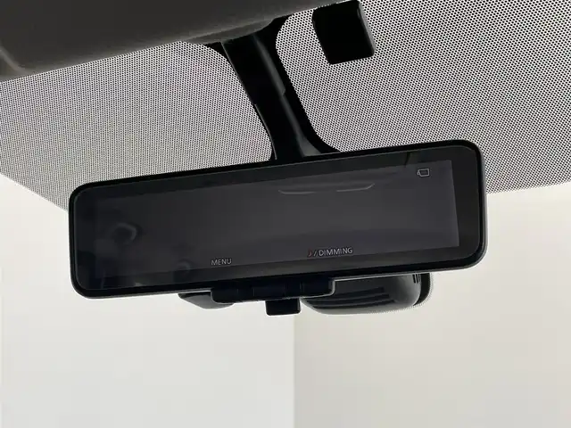 日産 セレナ e－パワー ハイウェイスター V 埼玉県 2022(令4)年 4.5万km ブリリアントホワイトパール 2トーン プロパイロット　純正１０インチナビ　フリップダウンモニター　フリップダウンモニター　ＢＳＭ　ビルトインＥＴＣ　ドライブレコーダー　レーダークルーズコントロール　インテリジェントルームミラー　ＨＤＭＩ