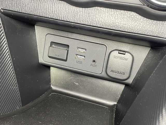 マツダ デミオ 13S ツーリング 広島県 2017(平29)年 3.2万km ソウルレッドプレミアムメタリック 純正ナビ/Bluetooth/USB/バックカメラ/スマートシティーブレーキサポート/BSM/シートヒーター/スマートキー/プッシュスタート/ETC/HUD/ステアリングスイッチ/アイドリングストップ/LEDヘッドライト/オートライト/純正フロアマット/純正アルミホイール/ドライブレコーダー(CSD-FHG)