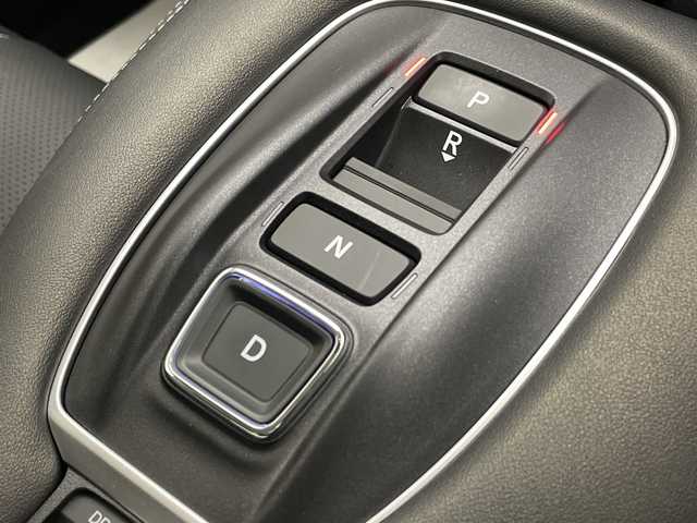 ホンダ ＺＲ－Ｖ ハイブリッド e:HEV Z 宮崎県 2022(令4)年 0.1千km プラチナホワイトパール Honda SENSING/〇衝突軽減ブレーキ（CMBS）/〇先行車発進お知らせ機能/〇歩行者事故低減ステアリング/〇路外逸脱抑制機能/〇標識認識機能/〇渋滞追従機能付アダプティブクルーズコントロール（ACC）/〇車線維持支援システム（LKAS）/〇トラフィックジャムアシスト（渋滞運転支援機能）/〇ブラインドスポットインフォメーション/〇誤発進抑制機能/〇後方誤発進抑制機能/〇近距離衝突軽減ブレーキ/〇パーキングセンサーシステム/〇後退出庫サポート/〇オートハイビーム/〇アダプティブドライビングビーム/BOSEプレミアムサウンドシステム(12スピーカー)/純正9インチナビ/フルセグTV/マルチビューカメラシステム/黒レザーシート/パワーシート/シートヒーター/ステアリングヒーター/パドルシフト/ハンズフリーアクセスパワーテールゲート(予約クローズ機能付)/ワイヤレス充電/ビルトインETC2.0/LEDヘッドライト/純正18インチAW