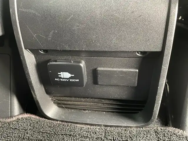 三菱 デリカＤ：５ ジャスパー 大分県 2021(令3)年 5万km パール 4WD/純正10.1型ナビ/　BT/CD/DVD/フルセグ/純正フリップダウンモニター/レーダークルーズコントロール/両側パワースライドドア/バックカメラ/オートブレーキホールド/撥水機能付きハーフレザーシート/オートマチックハイビーム/LEDヘッドライト/ステアリングリモコン/革巻ステアリング/チップアップシート/フルフラットシート/純正アルミホイル18インチ/純正フロアマット/MTモード