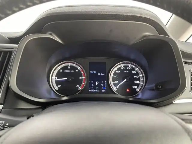 三菱 デリカＤ：５ ジャスパー 大分県 2021(令3)年 5万km パール 4WD/純正10.1型ナビ/　BT/CD/DVD/フルセグ/純正フリップダウンモニター/レーダークルーズコントロール/両側パワースライドドア/バックカメラ/オートブレーキホールド/撥水機能付きハーフレザーシート/オートマチックハイビーム/LEDヘッドライト/ステアリングリモコン/革巻ステアリング/チップアップシート/フルフラットシート/純正アルミホイル18インチ/純正フロアマット/MTモード