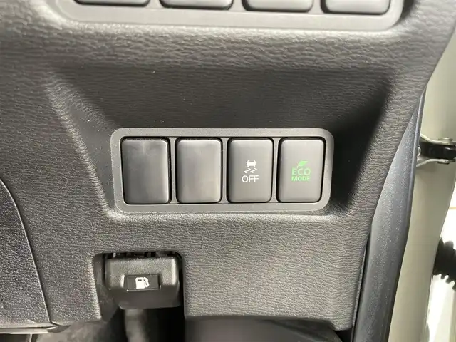 三菱 デリカＤ：５ ジャスパー 大分県 2021(令3)年 5万km パール 4WD/純正10.1型ナビ/　BT/CD/DVD/フルセグ/純正フリップダウンモニター/レーダークルーズコントロール/両側パワースライドドア/バックカメラ/オートブレーキホールド/撥水機能付きハーフレザーシート/オートマチックハイビーム/LEDヘッドライト/ステアリングリモコン/革巻ステアリング/チップアップシート/フルフラットシート/純正アルミホイル18インチ/純正フロアマット/MTモード