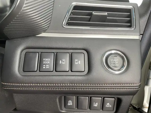 三菱 デリカＤ：５ ジャスパー 大分県 2021(令3)年 5万km パール 4WD/純正10.1型ナビ/　BT/CD/DVD/フルセグ/純正フリップダウンモニター/レーダークルーズコントロール/両側パワースライドドア/バックカメラ/オートブレーキホールド/撥水機能付きハーフレザーシート/オートマチックハイビーム/LEDヘッドライト/ステアリングリモコン/革巻ステアリング/チップアップシート/フルフラットシート/純正アルミホイル18インチ/純正フロアマット/MTモード