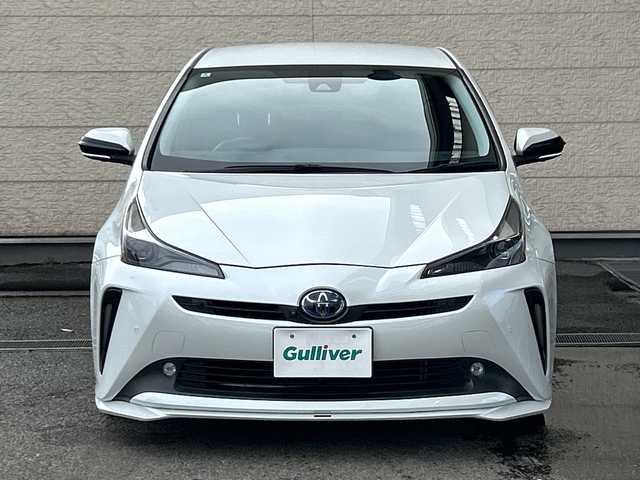 トヨタ プリウス S ツーリングセレ ブラックED 兵庫県 2022(令4)年 4.7万km プラチナホワイトパールマイカ 純正ナビ/（CD/BT/USB)/フルセグTV/全方位カメラ/ETC/TRDエアロ（フロント/サイド/リア）/衝突軽減ブレーキ/レーダークルーズコントロール/前後コーナーセンサー/レザーシート/シートヒーター/LEDヘッドライト/オートライト/オートハイビーム/フォグランプ/スマートキー/プッシュスタート/電動パーキングブレーキ/電動格納ミラー/純正フロアマット/純正専用アルミ17インチ