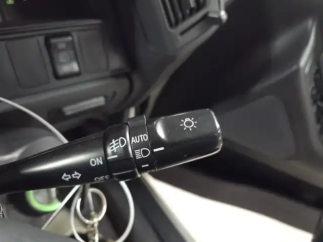 トヨタ クラウン ワゴン ロイヤルエクストラ ツーリング 愛知県 1997(平9)年 8.2万km スーパーホワイトⅡ ブラックルーフレール/FM/AMラジオ/オートライト/オートエアコン/革巻きステアリング/ファブリックシート/純正15インチアルミホイール/禁煙車