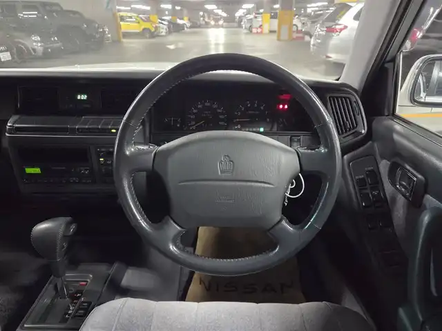 トヨタ クラウン ワゴン ロイヤルエクストラ ツーリング 愛知県 1997(平9)年 8.2万km スーパーホワイトⅡ ブラックルーフレール/FM/AMラジオ/オートライト/オートエアコン/革巻きステアリング/ファブリックシート/純正15インチアルミホイール/禁煙車