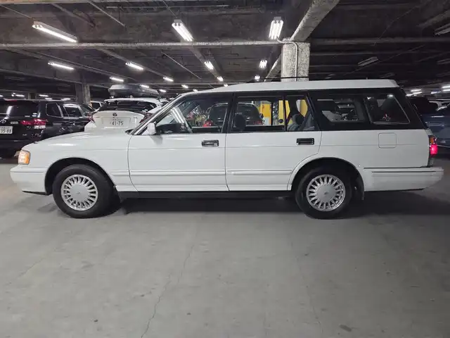 トヨタ クラウン ワゴン ロイヤルエクストラ ツーリング 愛知県 1997(平9)年 8.2万km スーパーホワイトⅡ ブラックルーフレール/FM/AMラジオ/オートライト/オートエアコン/革巻きステアリング/ファブリックシート/純正15インチアルミホイール/禁煙車